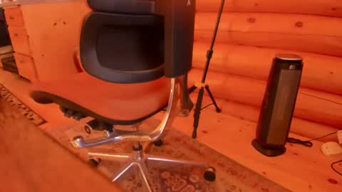 Snapshot of wobbleon chatting on February 16, 8:55 pm Gobbleon online show from February 16, 8:55 pm