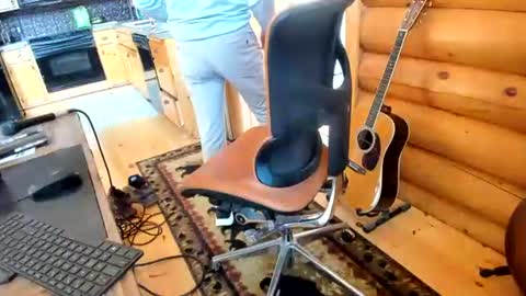 Snapshot of wobbleon chatting on October 25, 8:14 pm Gobbleon online show from October 25, 8:14 pm