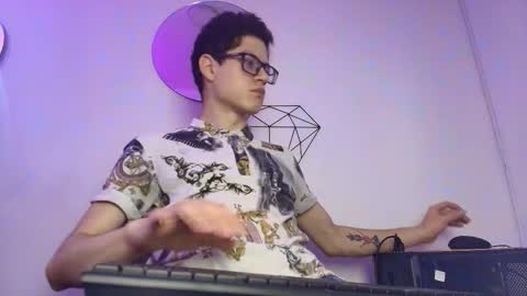  W O L F  online show from October 22, 11:54 am