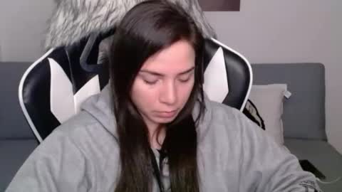 Alex online show from February 20, 2:18 am