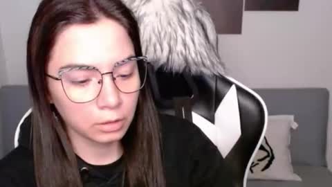 Alex online show from October 13, 2:22 am