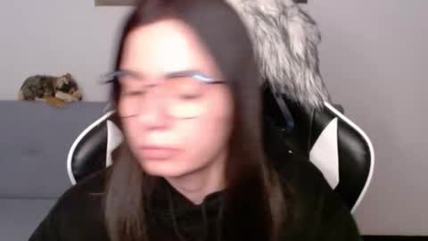 Alex online show from February 4, 2:06 am