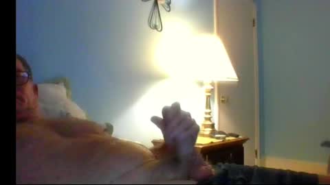 Snapshot of wonder1970 chatting on May 9, 12:27 am wonder1970 online show from May 9, 12:27 am