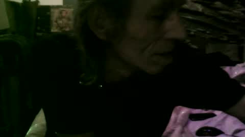 Snapshot of wonderboy3272 chatting on December 23, 1:14 am guido online show from December 23, 1:14 am