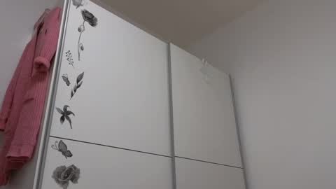 Wondergirl online show from December 21, 12:06 pm