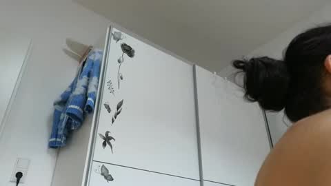 Wondergirl online show from September 29, 8:19 am