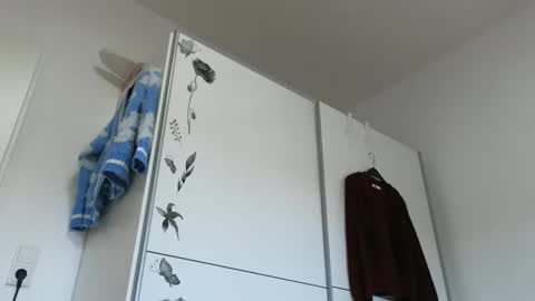 Wondergirl online show from October 2, 7:59 am