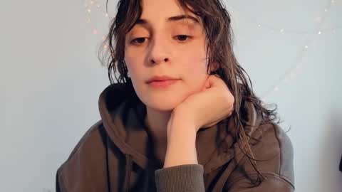 Stia online show from April 16, 3:13 pm