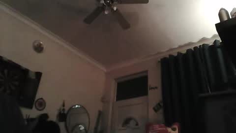 Snapshot of woodburner12 chatting on April 5, 1:36 am woodburner12 online show from April 5, 1:36 am