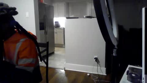 Snapshot of woodpipe69 chatting on January 25, 12:37 pm Woodpipe69 online show from January 25, 12:37 pm