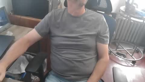 woodworker6473 online show from February 26, 1:43 pm