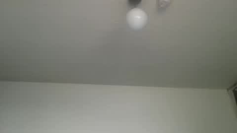 Snapshot of woof_wolf37 chatting on May 16, 4:39 pm woof_wolf37 online show from May 16, 4:39 pm