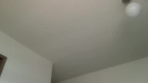 Snapshot of woof_wolf37 chatting on May 23, 3:27 pm woof_wolf37 online show from May 23, 3:27 pm