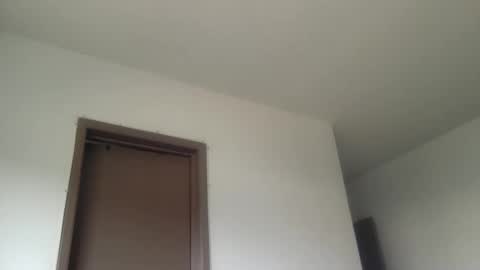 Snapshot of woof_wolf37 chatting on June 5, 3:51 pm woof_wolf37 online show from June 5, 3:51 pm