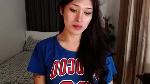 Camilla online show from March 1, 11:06 am