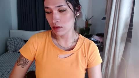 Camilla online show from December 4, 10:57 am