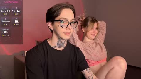 Snapshot of worldofllove chatting on February 16, 8:11 pm Arnika and Simon online show from February 16, 8:11 pm