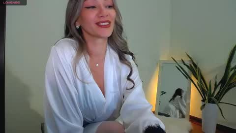 worldsbaby online show from May 20, 2:01 pm