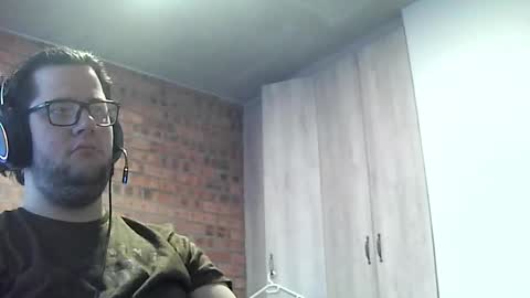 Snapshot of worsie333 chatting on November 1, 8:49 am worsie online show from November 1, 8:49 am