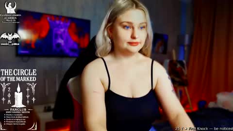 Snapshot of wounded_goddess chatting on March 31, 5:08 am Goddess Sophy online show from March 31, 5:08 am