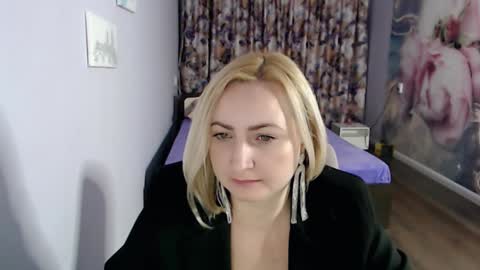 wow_co online show from December 9, 2:28 pm