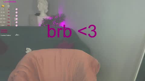 Rebecy online show from December 4, 6:06 pm