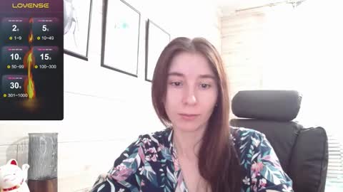 Snapshot of wow_porno_ chatting on September 27, 9:47 am Anna  online show from September 27, 9:47 am