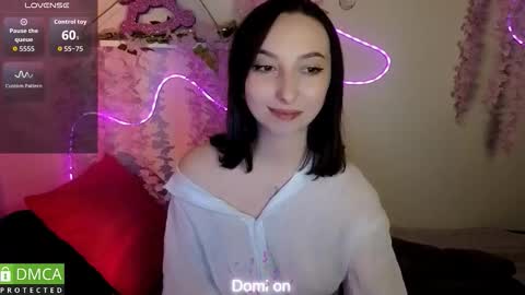 Snapshot of wow_sue chatting on March 11, 5:19 pm Sue online show from March 11, 5:19 pm