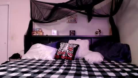Crystal Lake online show from July 22, 8:06 am