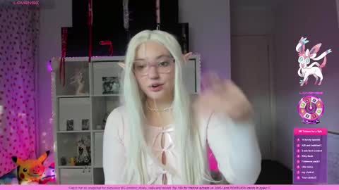 Wren Valentine online show from September 21, 9:27 pm