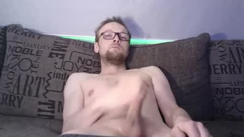 Snapshot of wulffi95 chatting on March 8, 5:38 am wulffi95 online show from March 8, 5:38 am