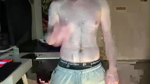 Snapshot of wulffi95 chatting on March 2, 8:04 pm wulffi95 online show from March 2, 8:04 pm