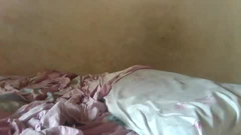 Snapshot of wulout chatting on July 11, 9:05 pm wulout online show from July 11, 9:05 pm