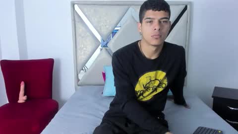 wyatt online show from December 3, 12:58 pm