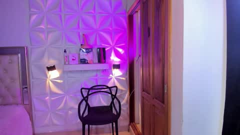 wyatt online show from January 6, 8:34 pm