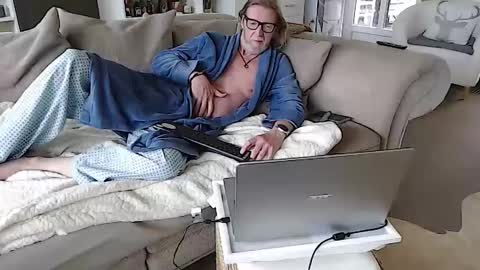 Snapshot of wyattearp64 chatting on April 9, 8:09 am WyattEarp64 online show from April 9, 8:09 am