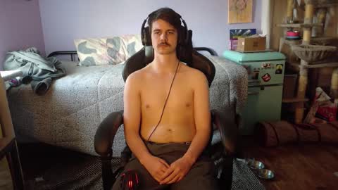 Wyatt online show from November 18, 10:14 pm