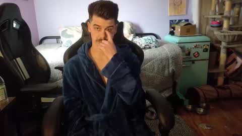 Wyatt online show from November 27, 5:37 pm