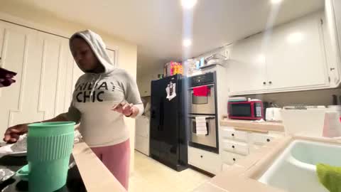 Wynter Heat online show from February 5, 5:41 am