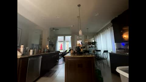 Wynter Heat online show from April 22, 1:34 pm