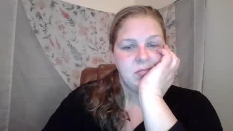 x0_jade online show from November 22, 3:49 am