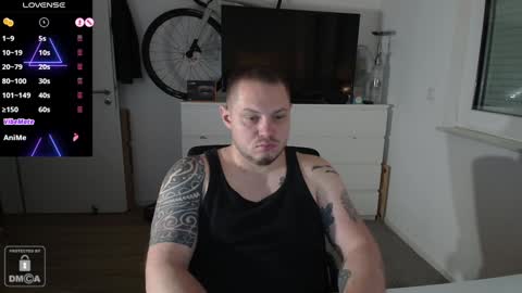 Snapshot of x19marco93x chatting on January 11, 5:51 pm x19marco93x online show from January 11, 5:51 pm