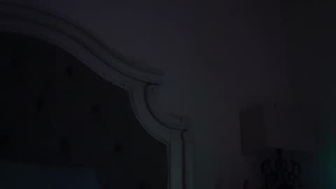 Mariah  online show from December 14, 12:55 am