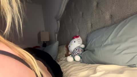 Mariah  online show from January 11, 10:51 pm