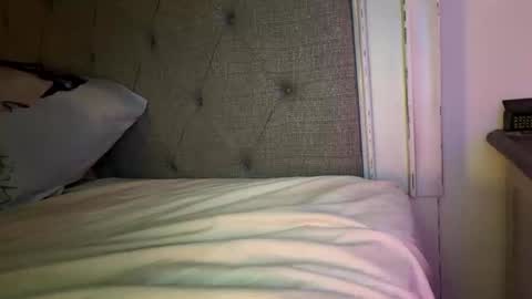 Mariah  online show from October 11, 1:16 am