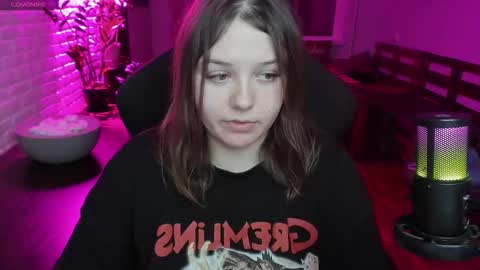 LOVE NERDS ONLY online show from December 5, 1:03 am