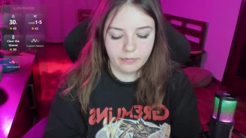 LOVE NERDS ONLY online show from March 22, 12:14 am