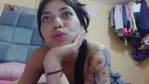 Snapshot of x_nyoko chatting on December 19, 10:21 pm x_nyoko online show from December 19, 10:21 pm