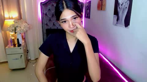 xairah_doux online show from October 5, 1:59 am