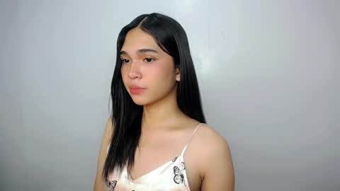 Snapshot of xairah_doux chatting on May 12, 1:25 am xairah_doux online show from May 12, 1:25 am
